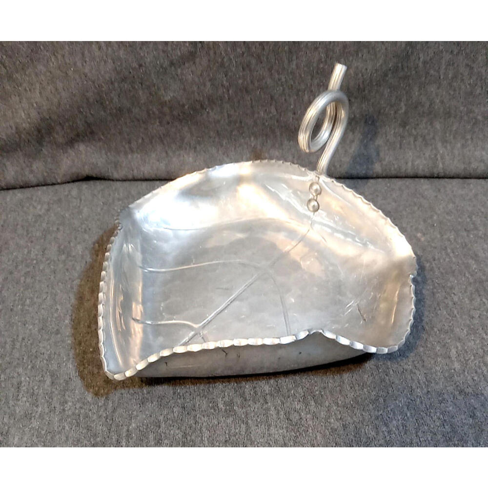 BW Buenilum Leaf Trinket Dish Silver Aluminum Hammered Handle Vintage Marked